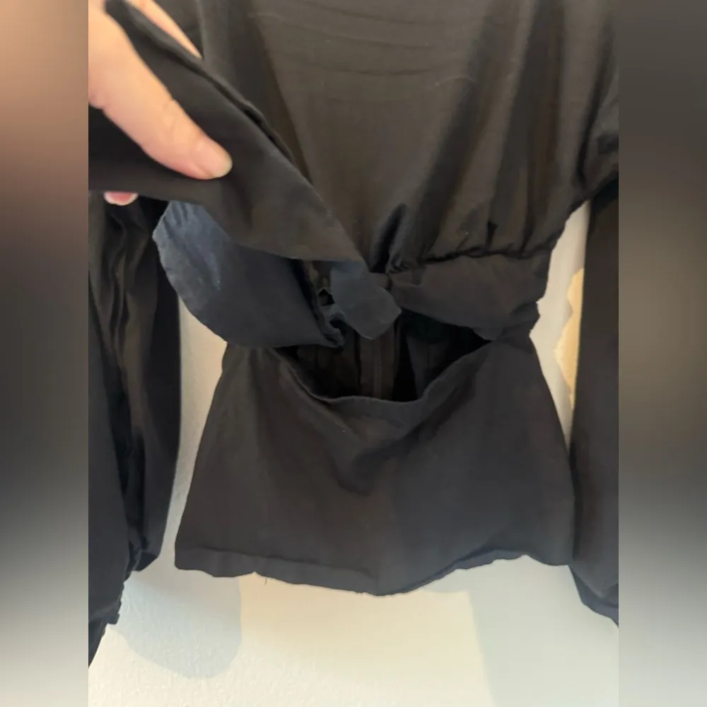 Lovers and Friends Duncan Top Waist Cut Out Balloon Sleeve Front Tie Size XXS - Image 6