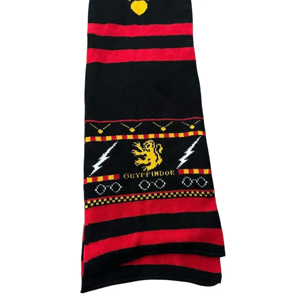 Unisex Hot Topic Harry Potter Gryffindor Fair isle Scarf Warner Broth Bioworld - Image 9