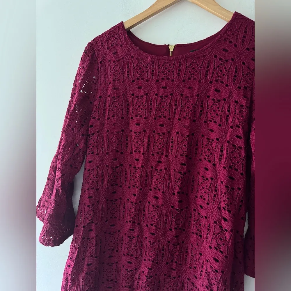 Roz & Ali Lace Lined Dress Burgundy Bell Sleeve - Image 2