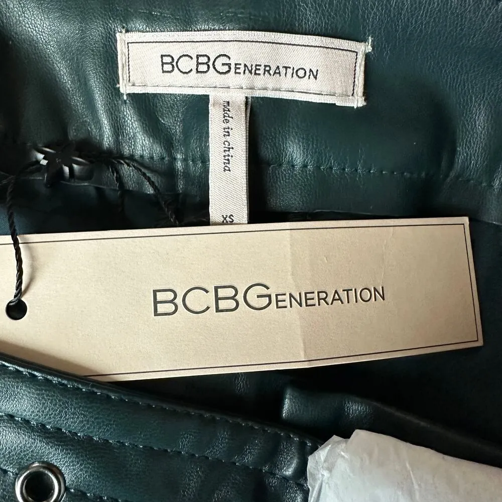 BCBGeneration Hunter Green Faux Leather Pants XS Belted Tapered High Waist NEW - Image 7