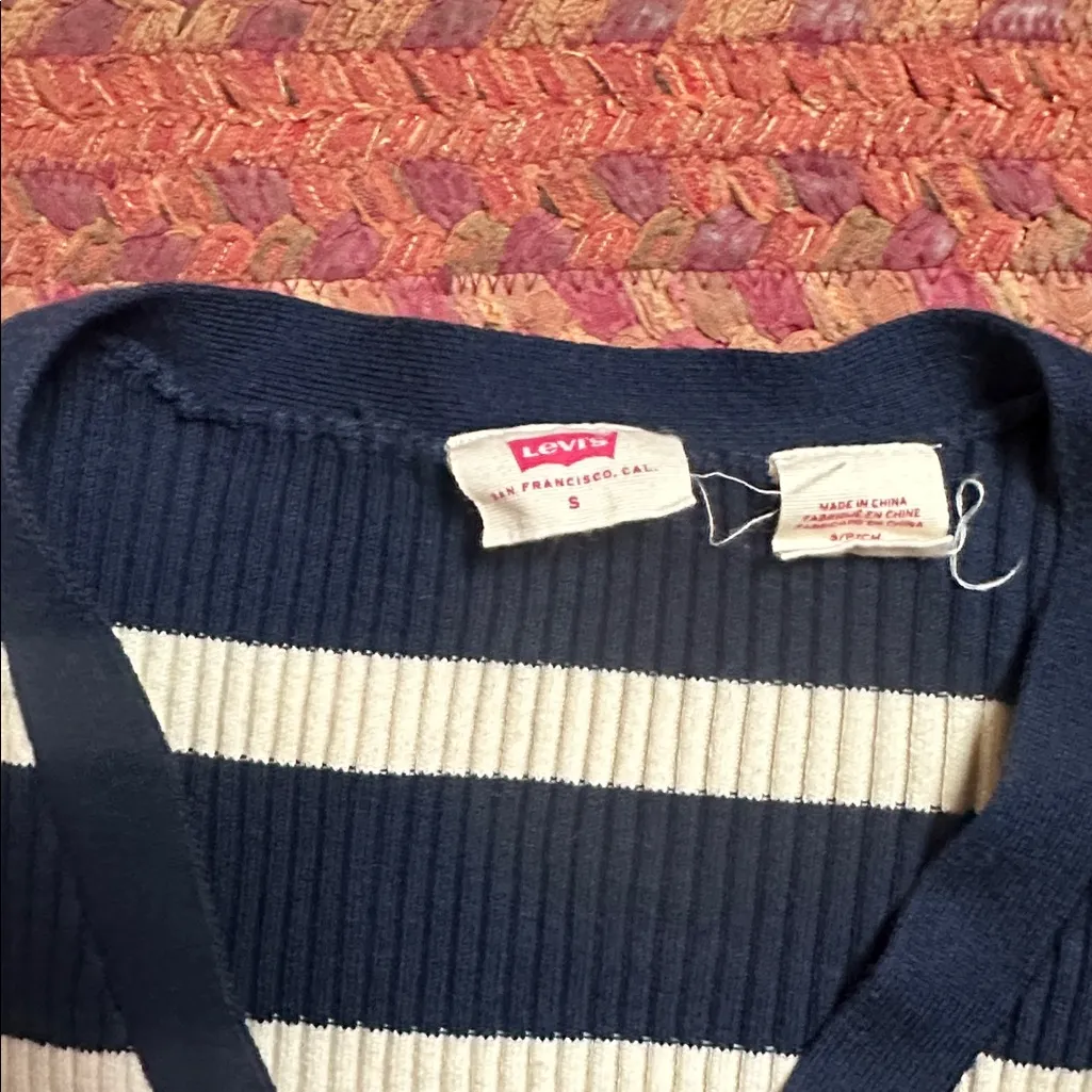 LEVIS NAVY CREAM STRIPE BUTTON UP CARDIGAN STRETCH SWEATER - Image 2