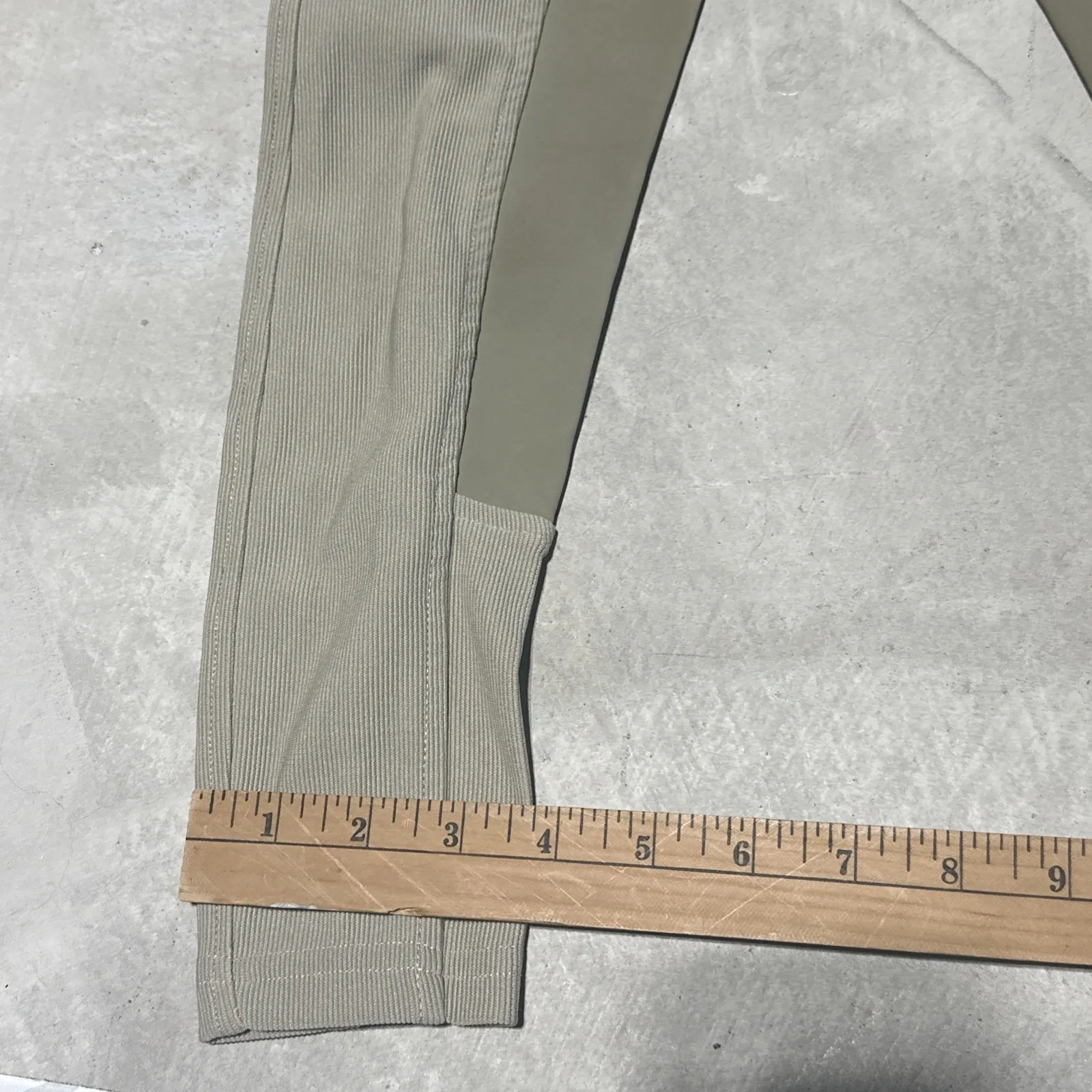 Kerrits Breeches Womens SZ L Equestrian Riding Pants Beige Tan Khaki USA MADE - Image 9