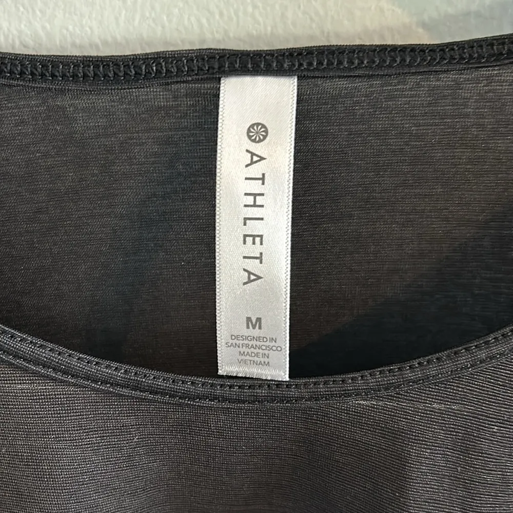 Athleta Long Sleeve Cropped Workout Top - Image 2