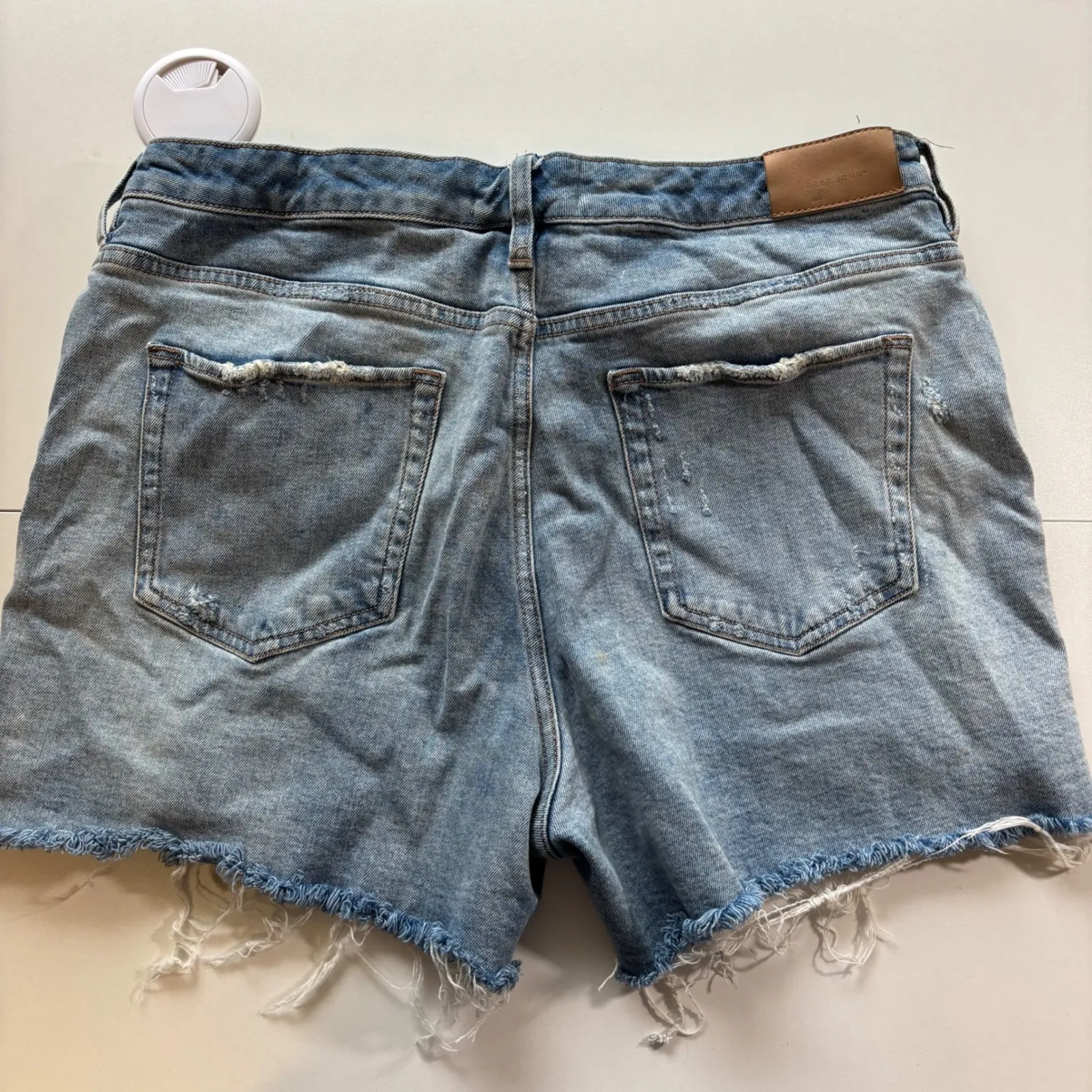Dear John Ivy‎ Denim Shorts Women's Size 31 Light Wash Distressed Frayed Hem - Image 2
