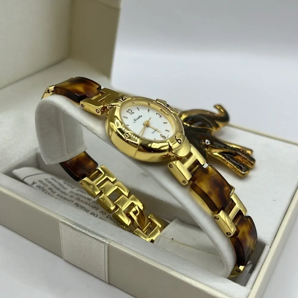 Elephant Novelle watch Faux Tortoise Gold Tone Link Watch Pin Gift Set - Image 5