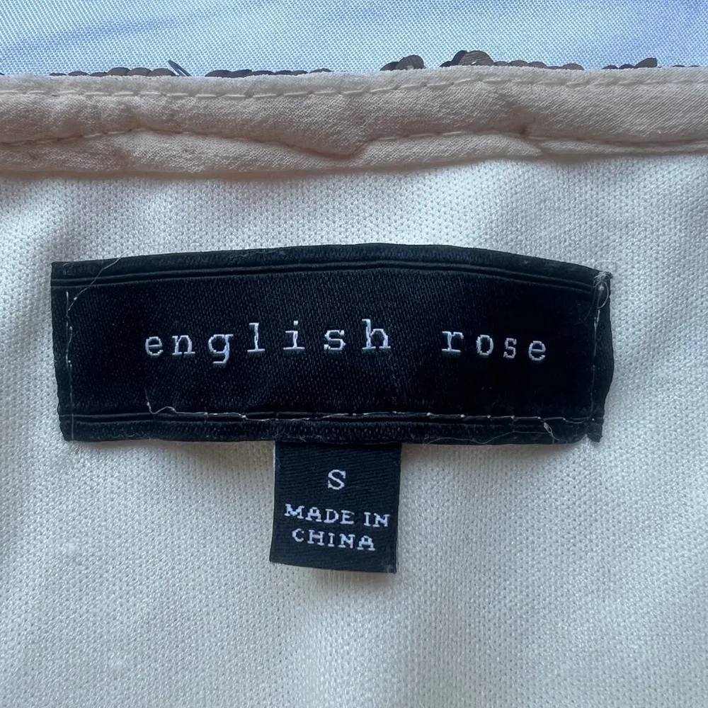 English Rose  Sequin Pattern Skirt - Image 3