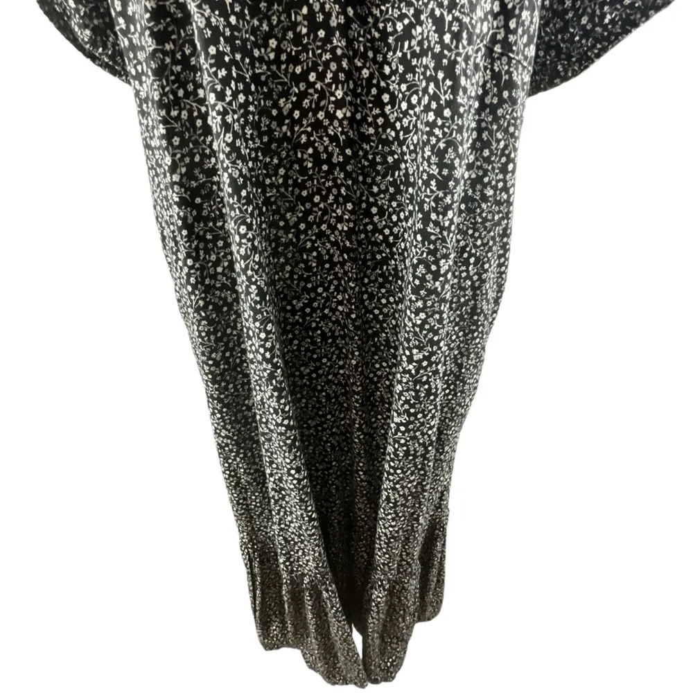 Old Navy Ditsy Floral Midi Puff Sleeve Prairie Dress in Black and White - Image 3