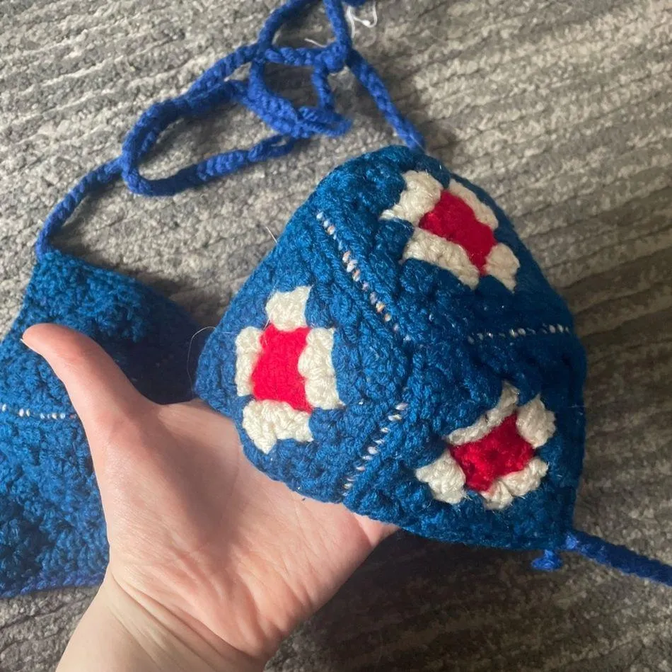 Hand crochet bikini top - Image 2