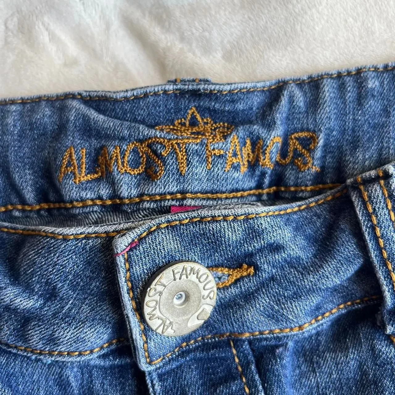 Vintage Y2K indie grunge Almost Famous blue denim low rise shorts size 11 - Image 3