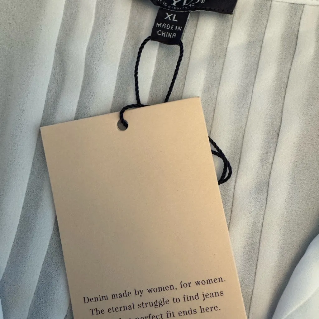 Not Your Daughters Jeans pleated White Women's Top new size XL NYDJ - Image 2