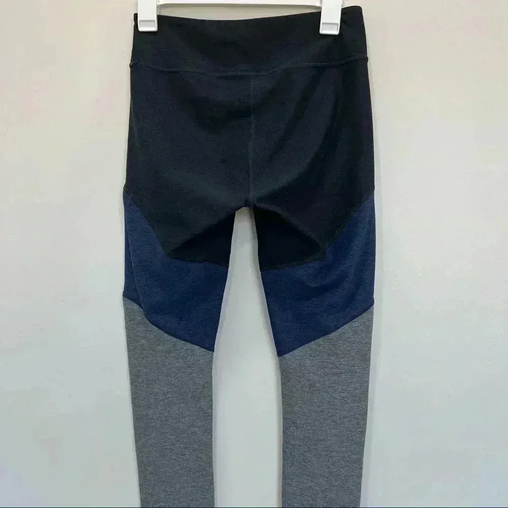 Outdoor Voices Springs 7/8 Leggings Size Medium - Color Block Blue Gray … - Image 9