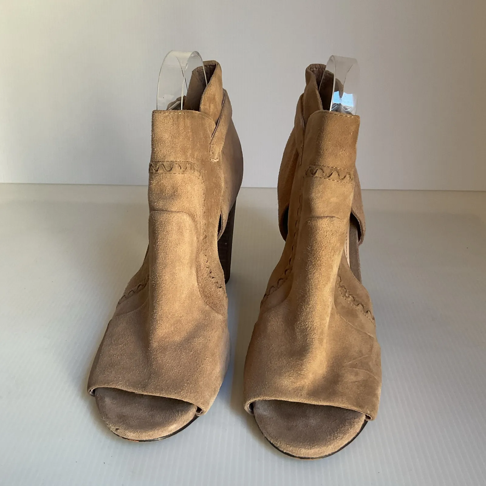 Vince Camuto Peep Toe Booties Western Heels Cutout 8.5M  Buckle Sandals - Image 4