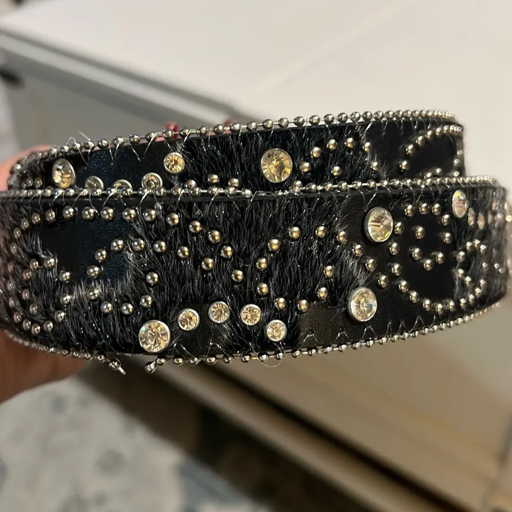 Leather Women's Belt Hair Swirl Black silver Studs Rhinestones Nocona Sz large - Image 2