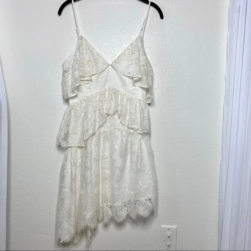 Tularosa Lorraine Ivory Cold Shoulder Lace Dress Size Small - Image 3