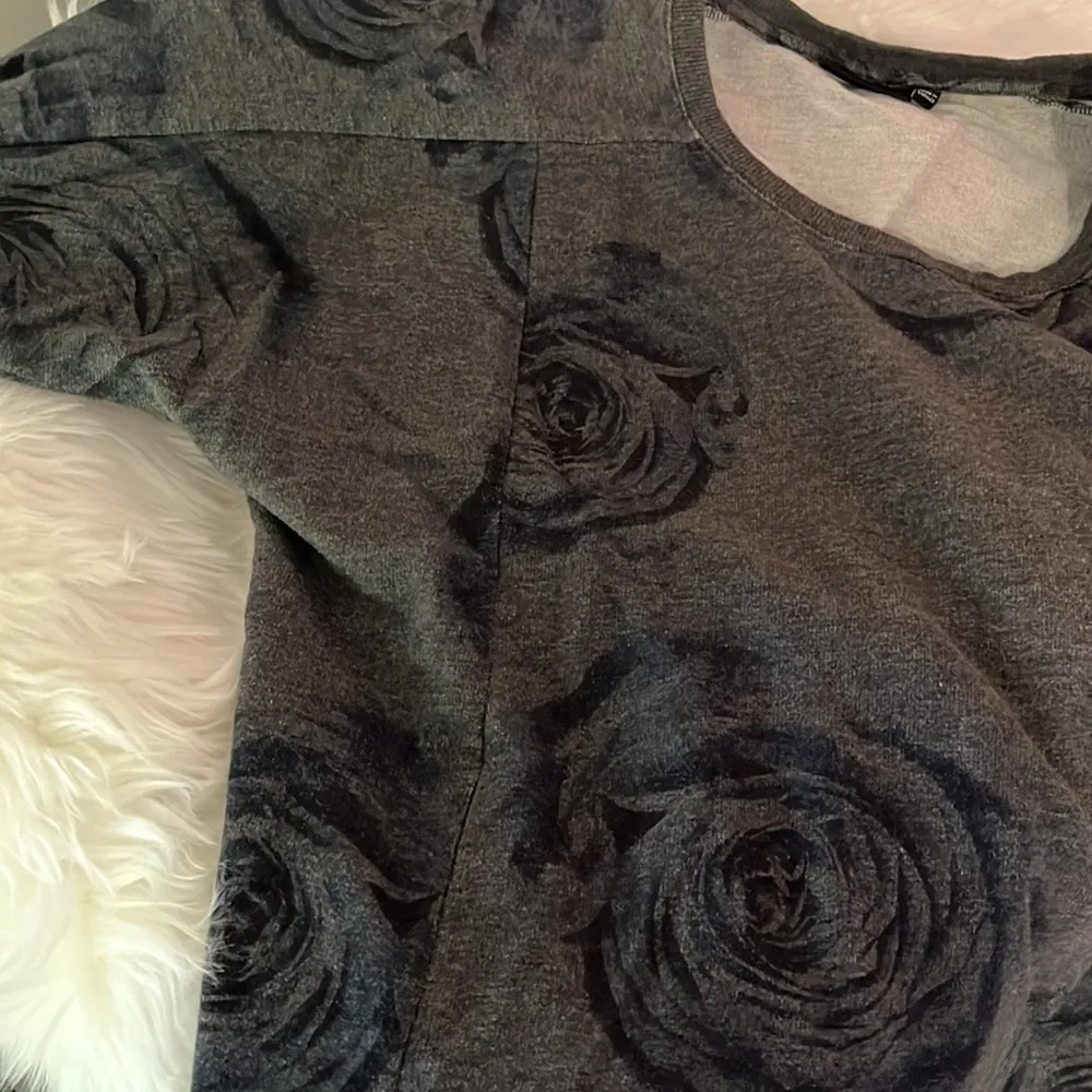 Apt. 9  sweatshirt - Image 8