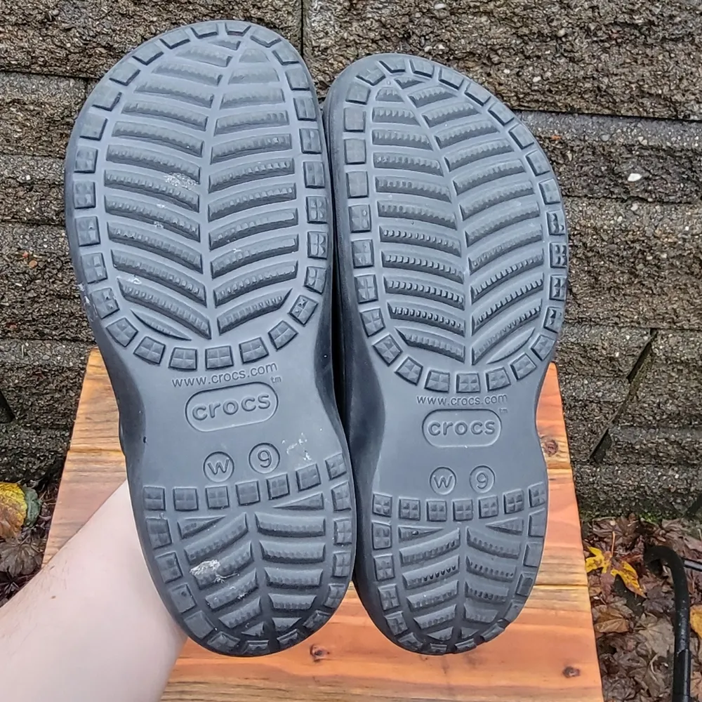 Women's Baya Platform Crocs - Image 9