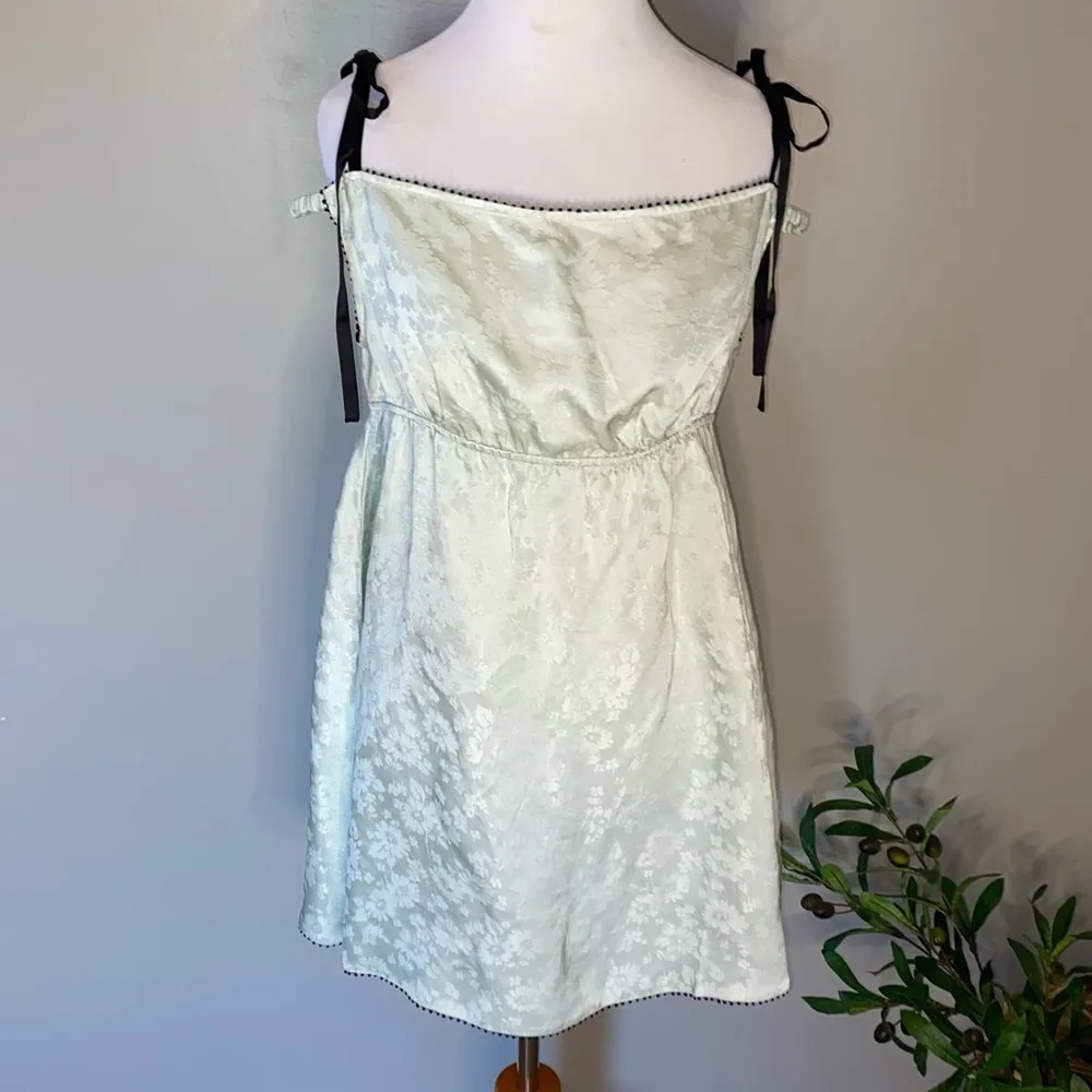 Morgan Lane NWT Hanna Dress Disappearing Daisies - Image 8