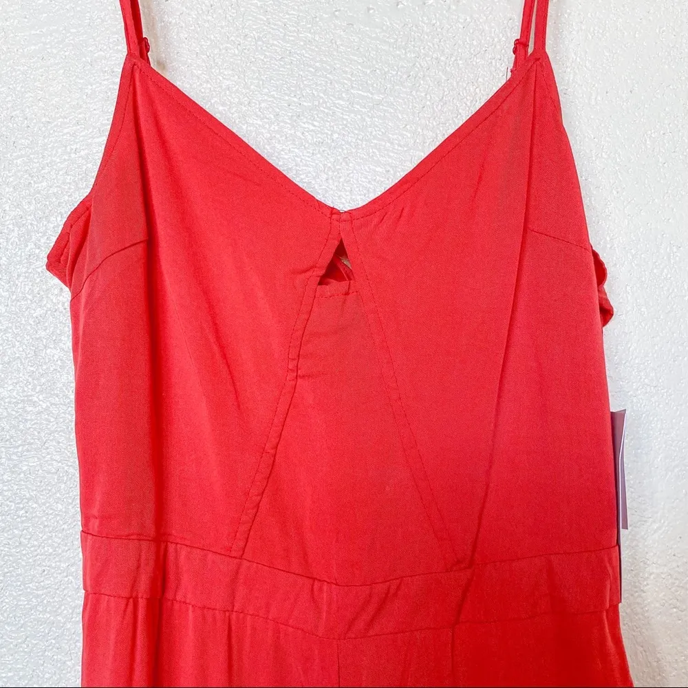 JustFab Bright Coral Keyhole Front Jumpsuit Size Medium - Image 4