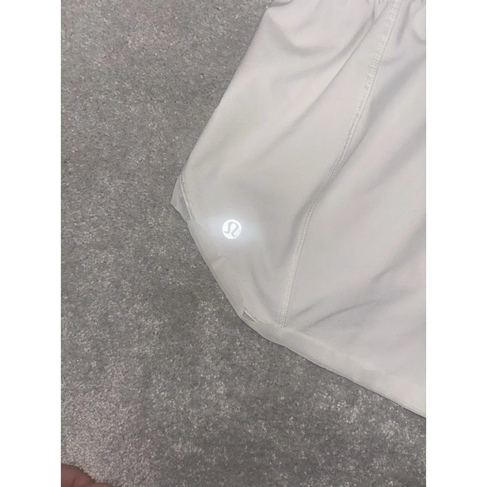 Lululemon Shorts Women 6 White Anew Running Yoga Gym Casual 4" Inseam - Image 4