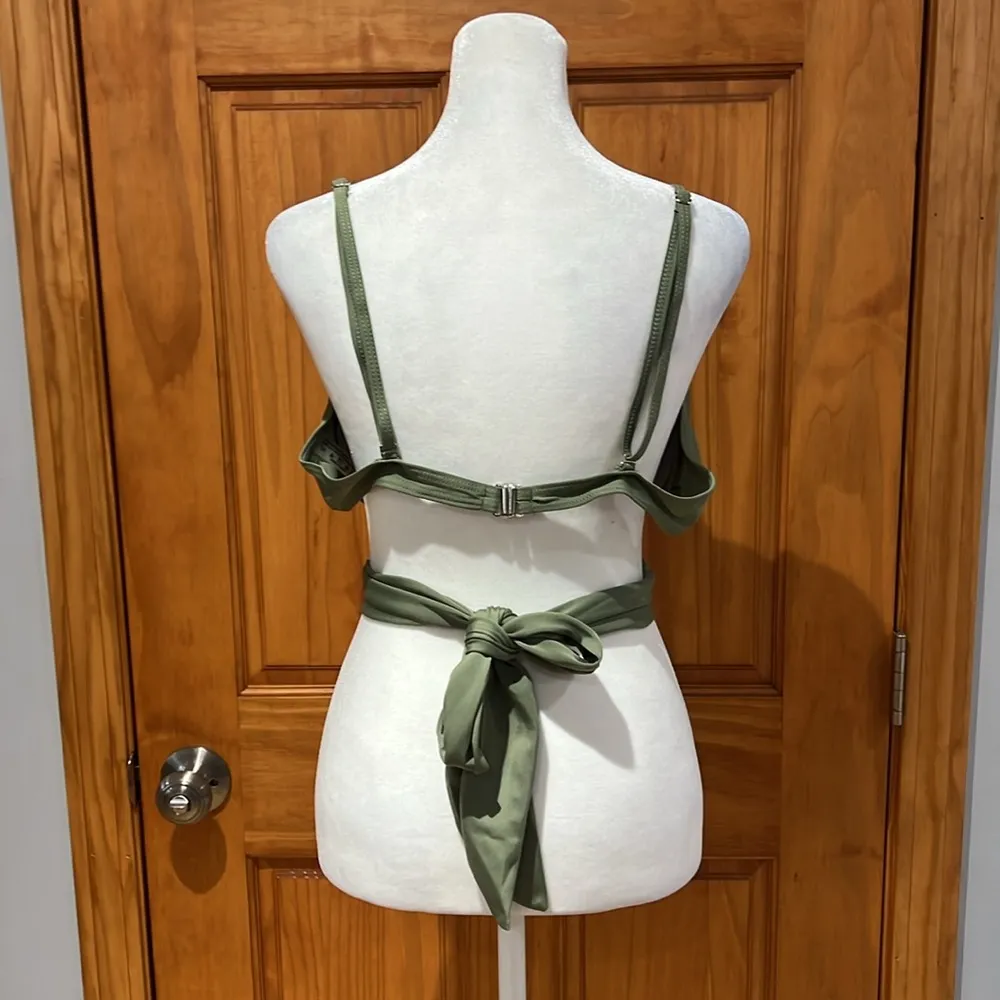 Women’s green bikini top with long straps Size 2X - Image 2