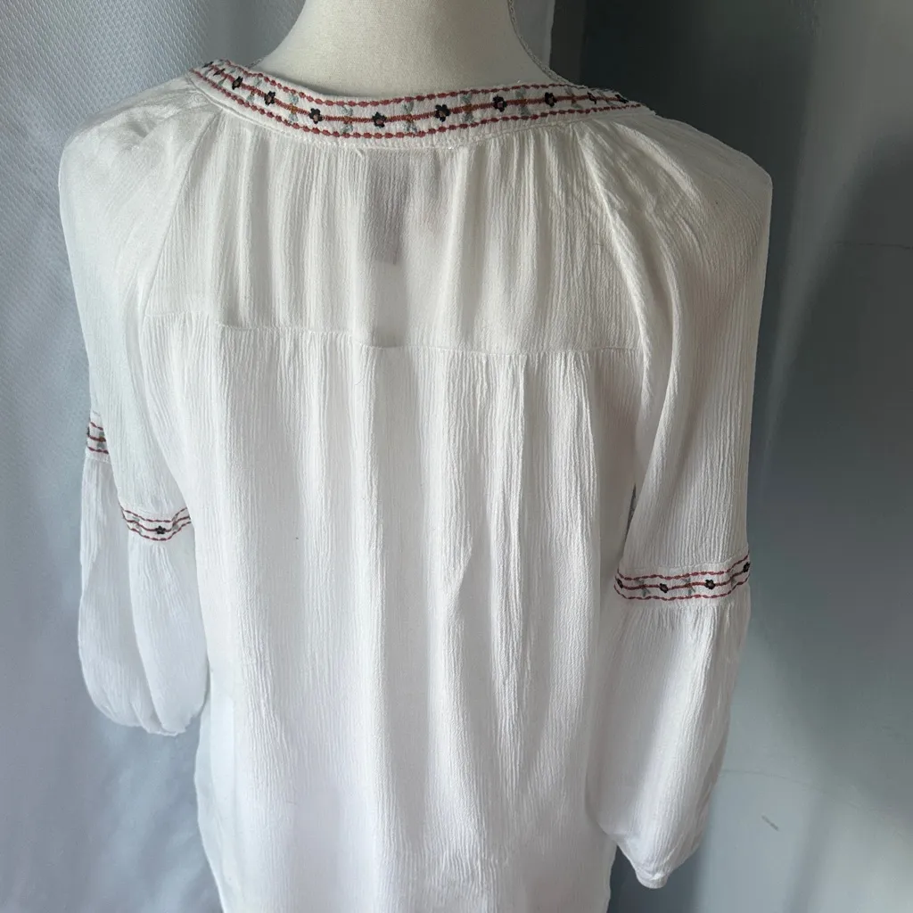 Knox Rose Ivory Blouse with Floral Embroidery - Image 9