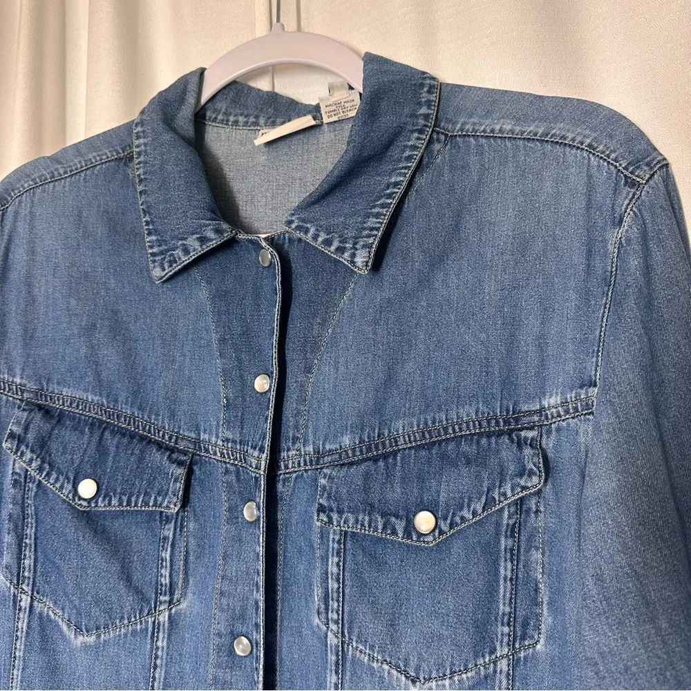 VINTAGE 90s Newport News Western Pearl Snap Chambray Cottagecore Denim Shirt 10 - Image 2