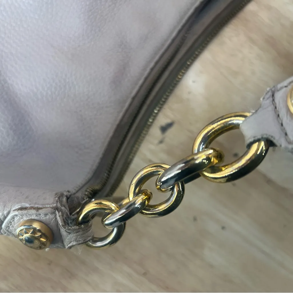 Furla vintage Women's Cream Leather Shoulder Bag - Image 3