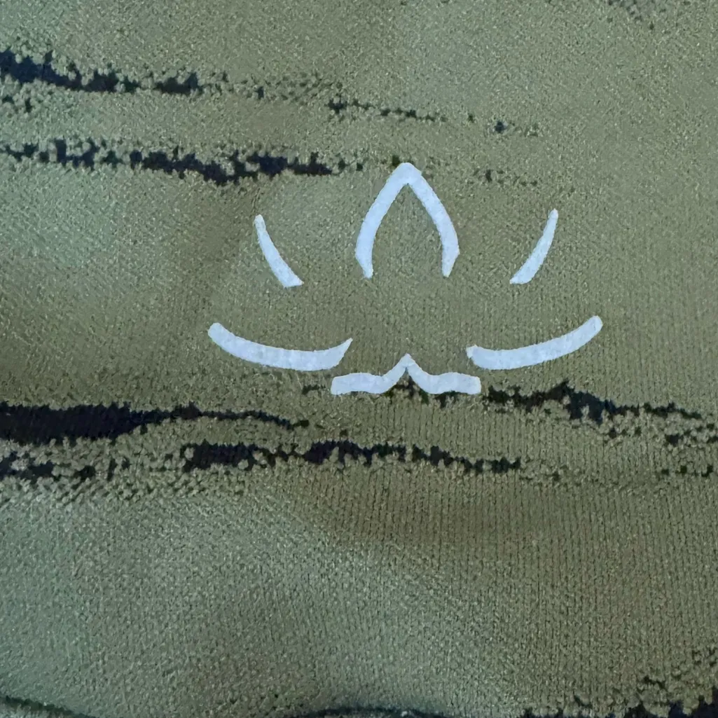 Beyond Yoga High‎ Waisted Legging Olive Green Tiger Print Womens M 23” - Image 4