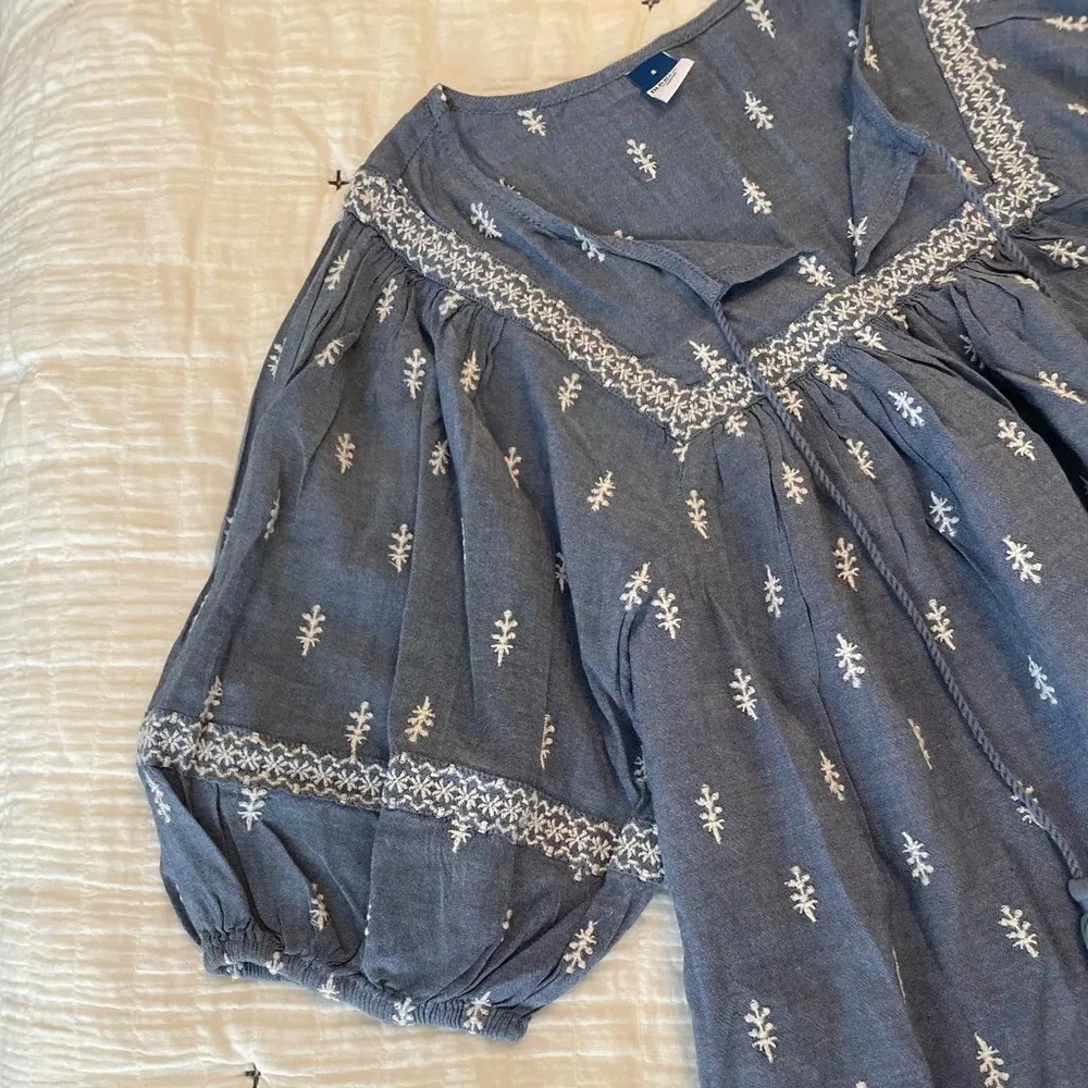 OLD NAVY Puffed-Sleeve Embroidered Poet Swing Blouse Size S NWT - Image 6