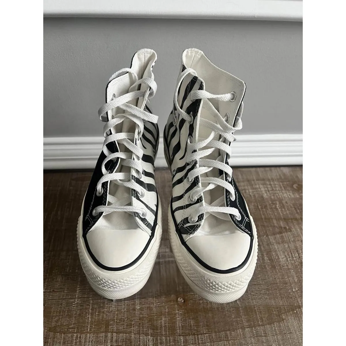 Converse Chuck Taylor All Star Lift Platform High Zebra Print Women's Size 8 - Image 8