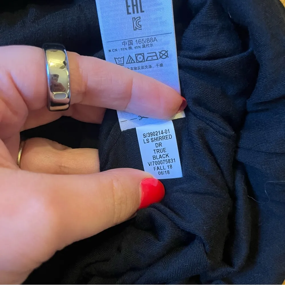 Gap Maternity black dress size small - Image 5