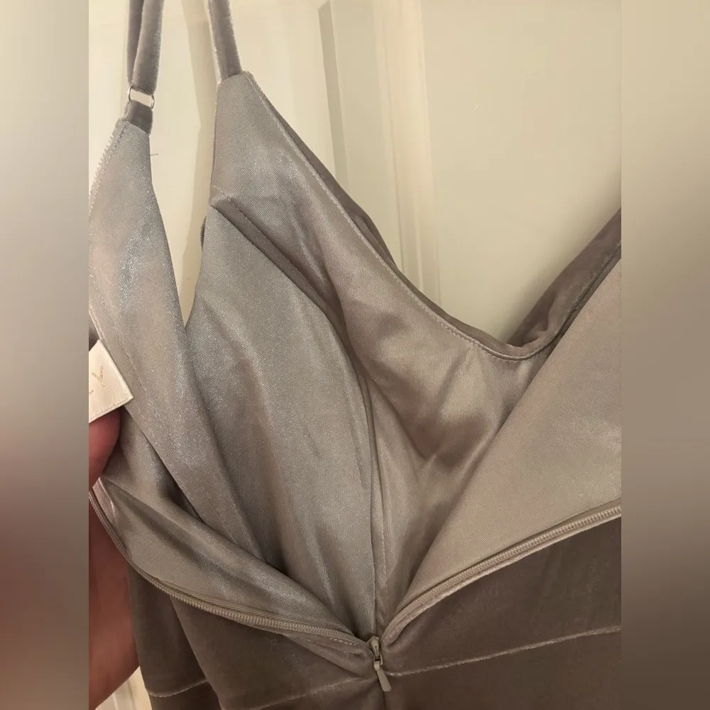 Revelry Velvet Cowl Neck Bridesmaid Dress in Green, Size 6 Green - Image 9