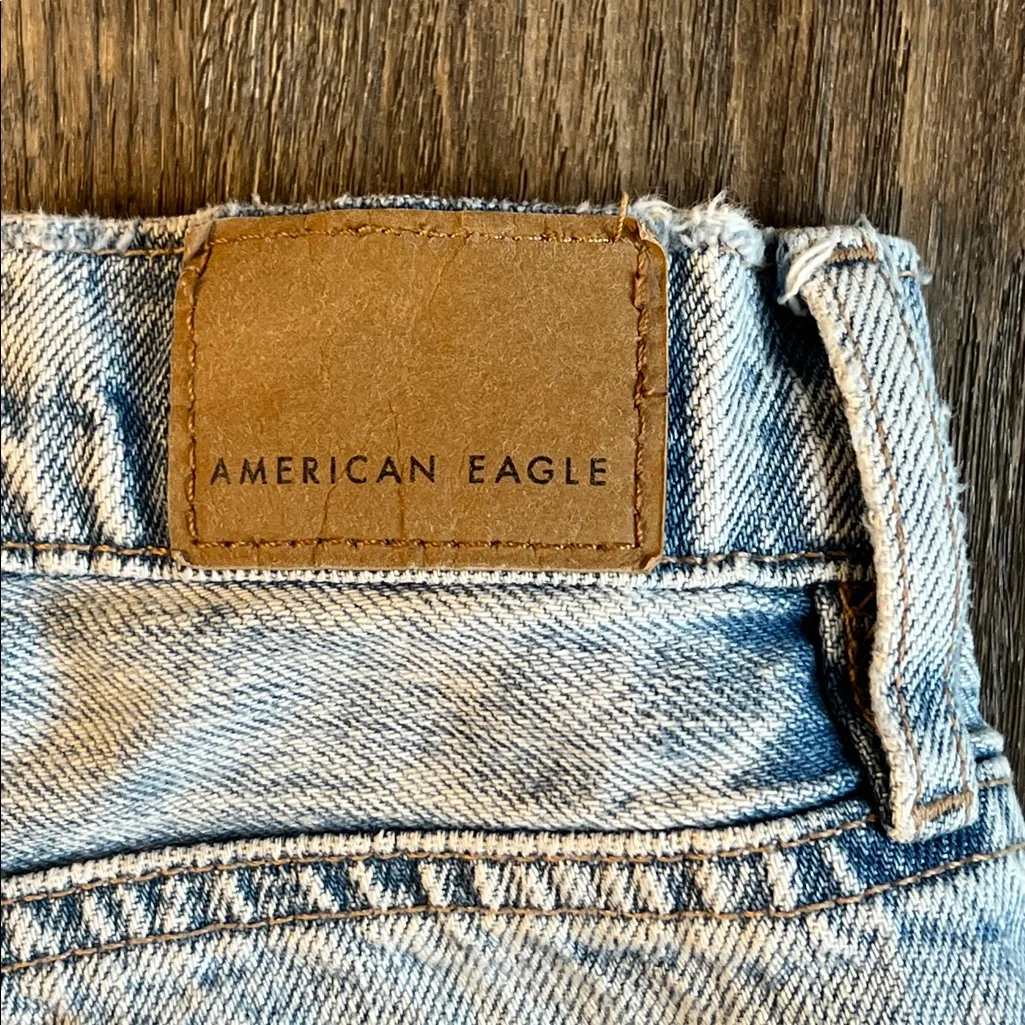 American Eagle Outfitters Skater Distress High Rise Jean Shorts Size 8 - Image 6