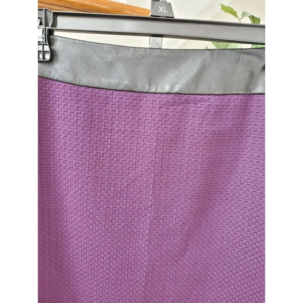 The Limited Women's Purple Polyester Comfort Waist Pencil Mini Skirt Size 12 - Image 3