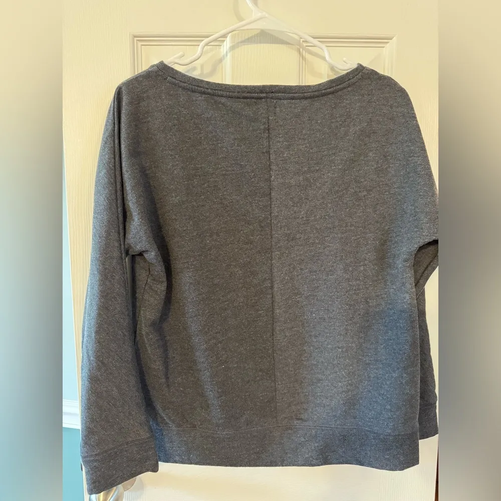 Gap Fit | Grey Sweatshirt, Size S - Image 4