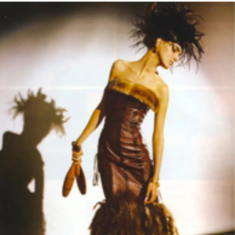 Met gala inspired vintage luxury open hat by designer Kokin wearable art Black - Image 15