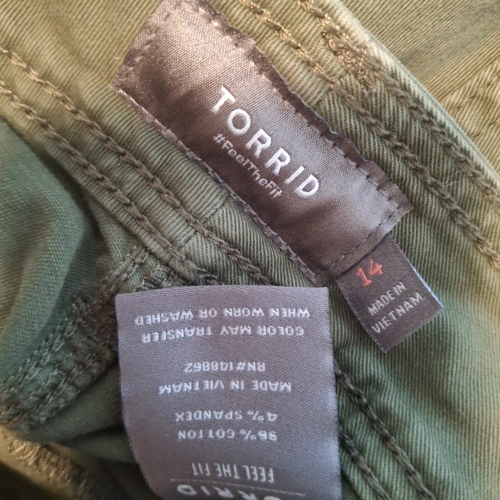 Torrid Sz 14 Olive  Women's Jeans - Image 12