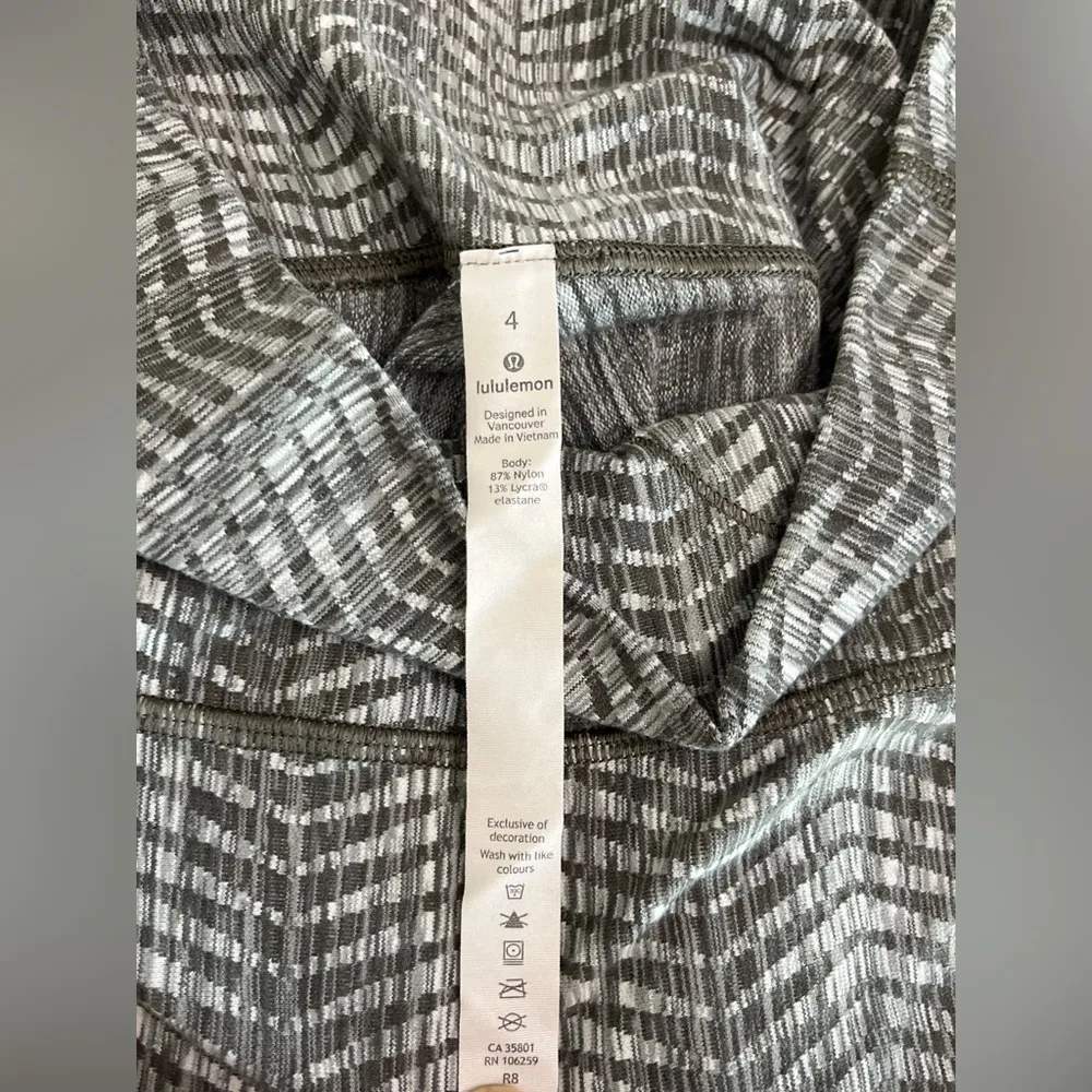 Lululemon Wunder Under 21” Leggings Size 4 Areow Jaquard Dark Olive Gray Sage - Image 9