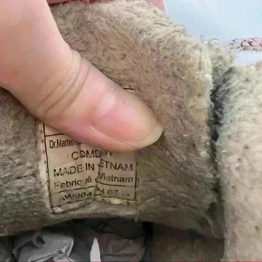 DR.MARTENS Air Wair Womens Combs Wyoming Sherpa Fur Lined Lace Up Boots Sz 6L - Image 10