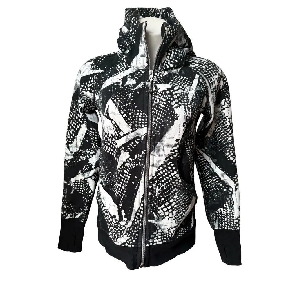 Lululemon Scuba Hoodie III in Static Mist White Black, Sz 6 - Image 3