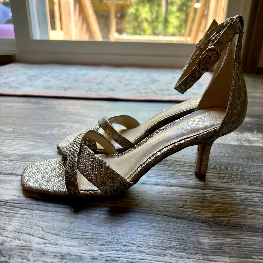 Vince Camuto - Sarriss Metallic Snake Skin Heels - BNWOT! Never worn! - Image 3
