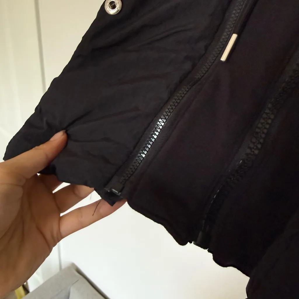 Blank NYC Black Belted Puffer Jacket - Image 5