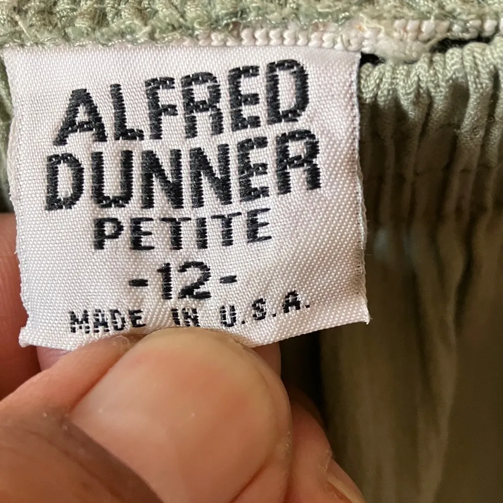 Alfred Dunner Petite Light Green slacks 12p - Image 2