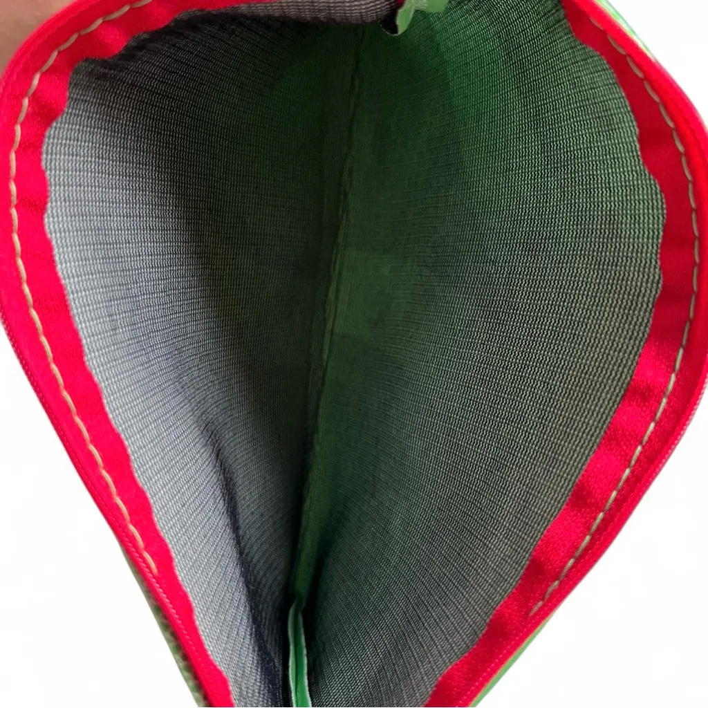 Emirates Green Travel Pouch - Image 4