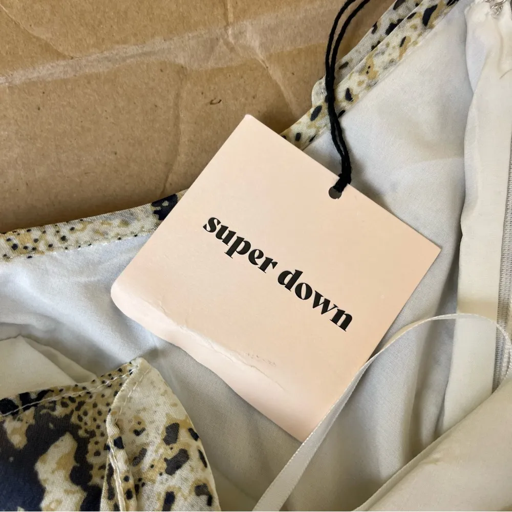 Superdown carmina ruffle mini dress in snake - Image 8