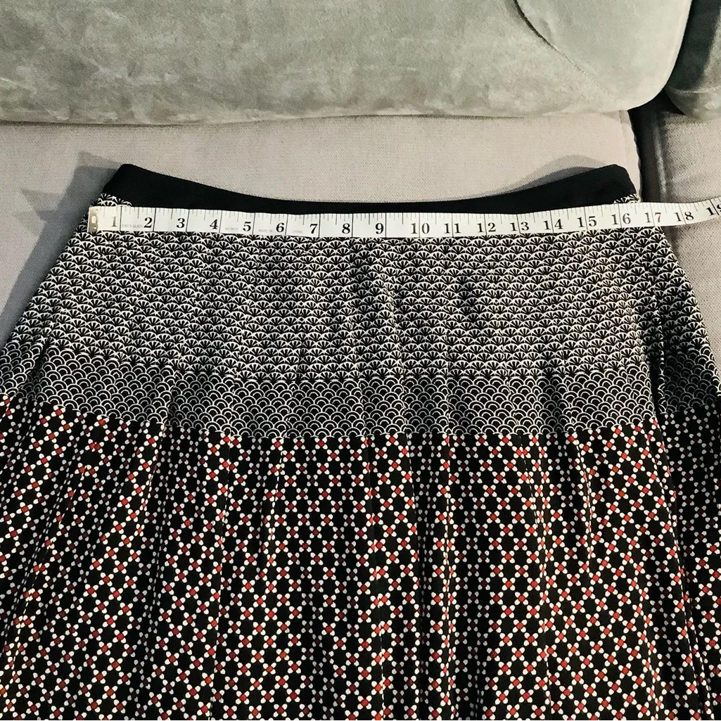 Very nice modern midi skirt 🌷🌷🌷 - Image 4