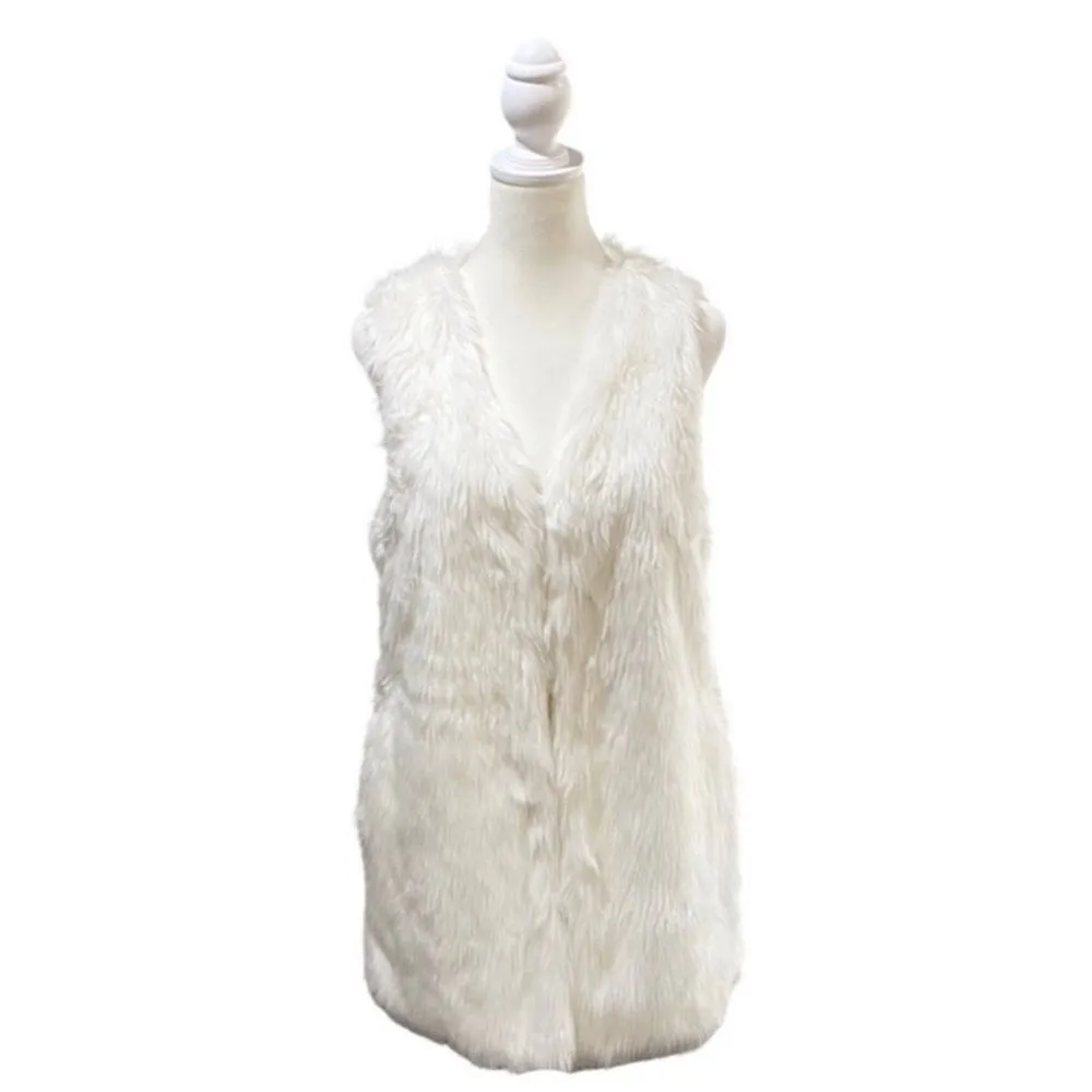 Romeo & Juliet Couture White Faux Fur Lined Hook and Eye Closure Vest Size Small - Image 2