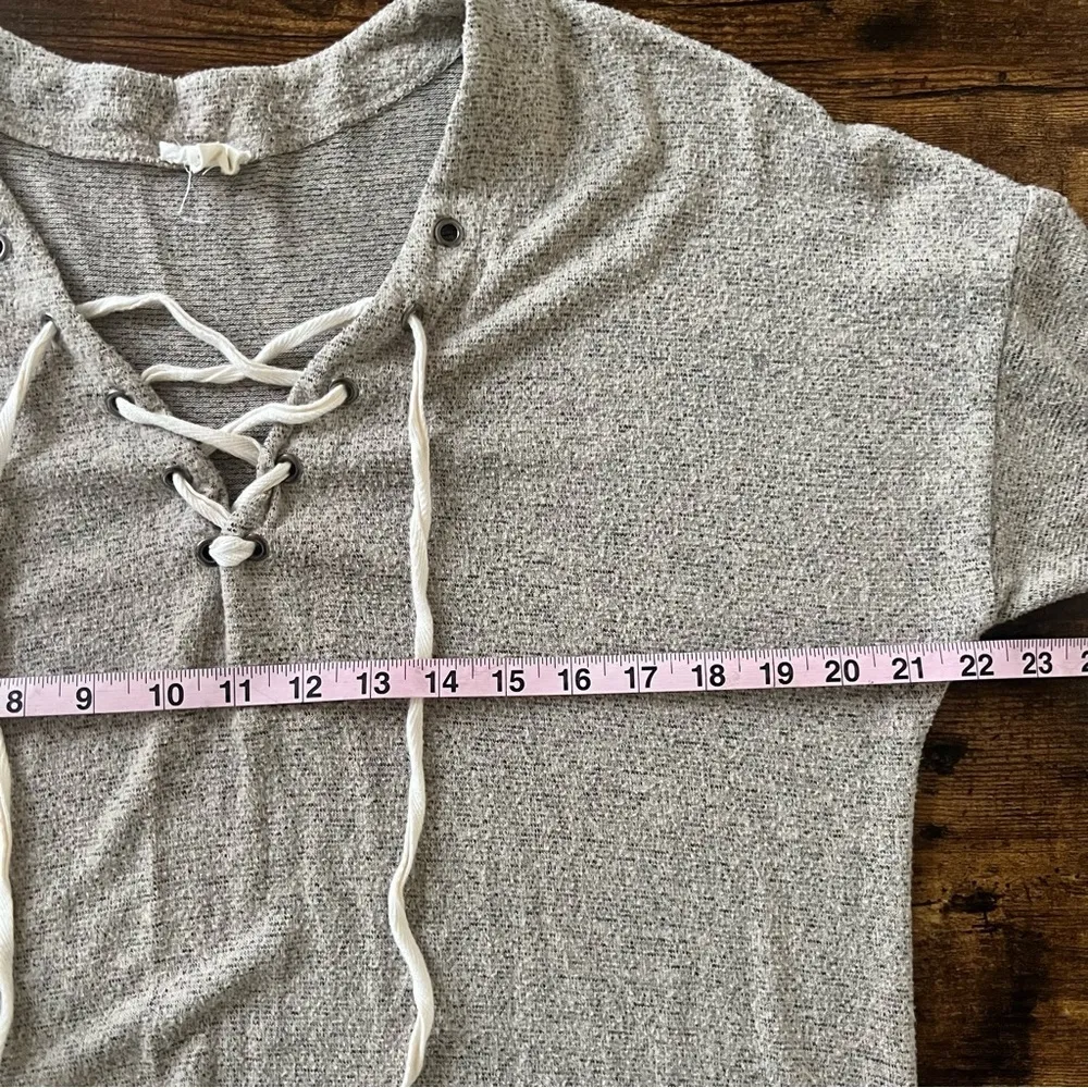 Caution to the Wind long sleeve tunic top Size Large - Image 9