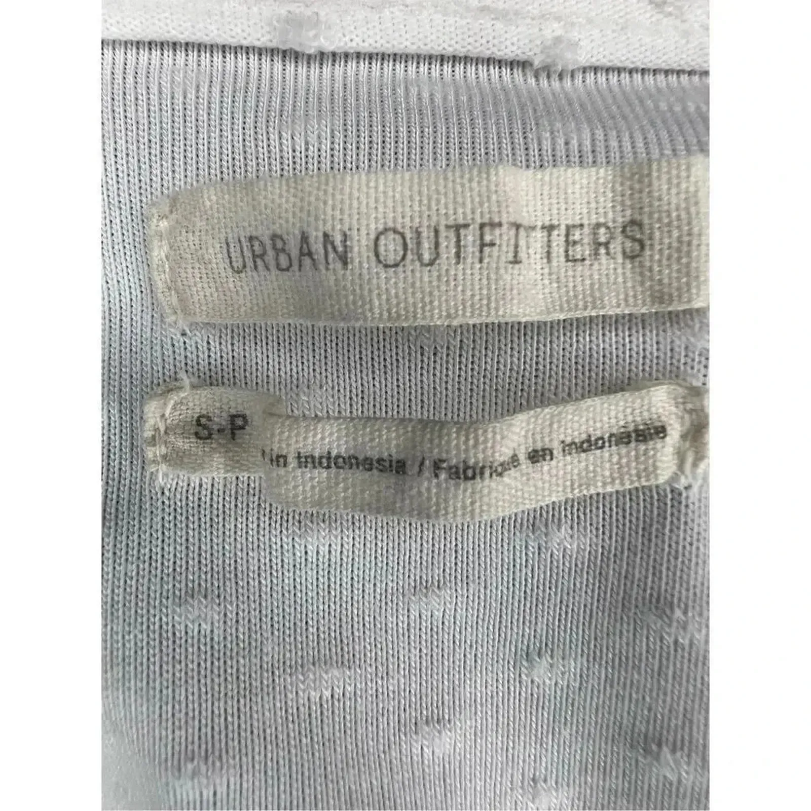 Urban Outfitters white Swiss dot ruffle cami tank top Size Small - Image 6