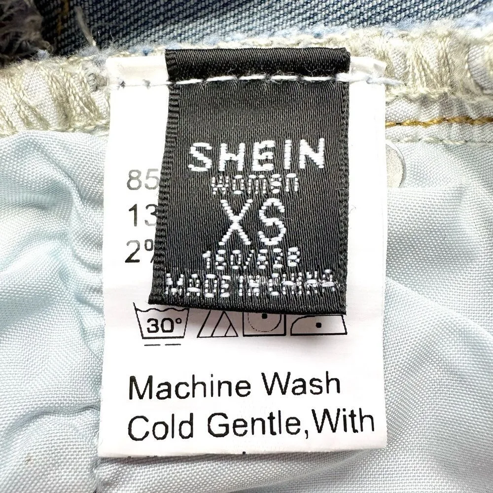 🔃Star Stitch Trim Raw Hem Denim Shorts - Image 6